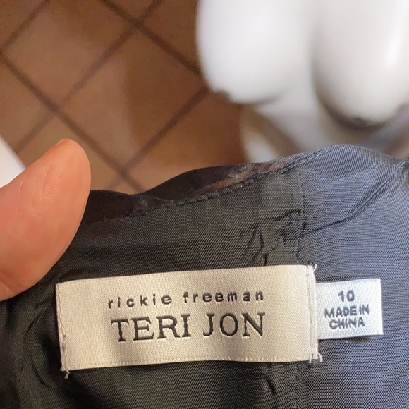 Teri Jon by Rickie Freeman Illusion Yoke Satin Cocktail Dress Size 10 Black - Picture 13 of 13